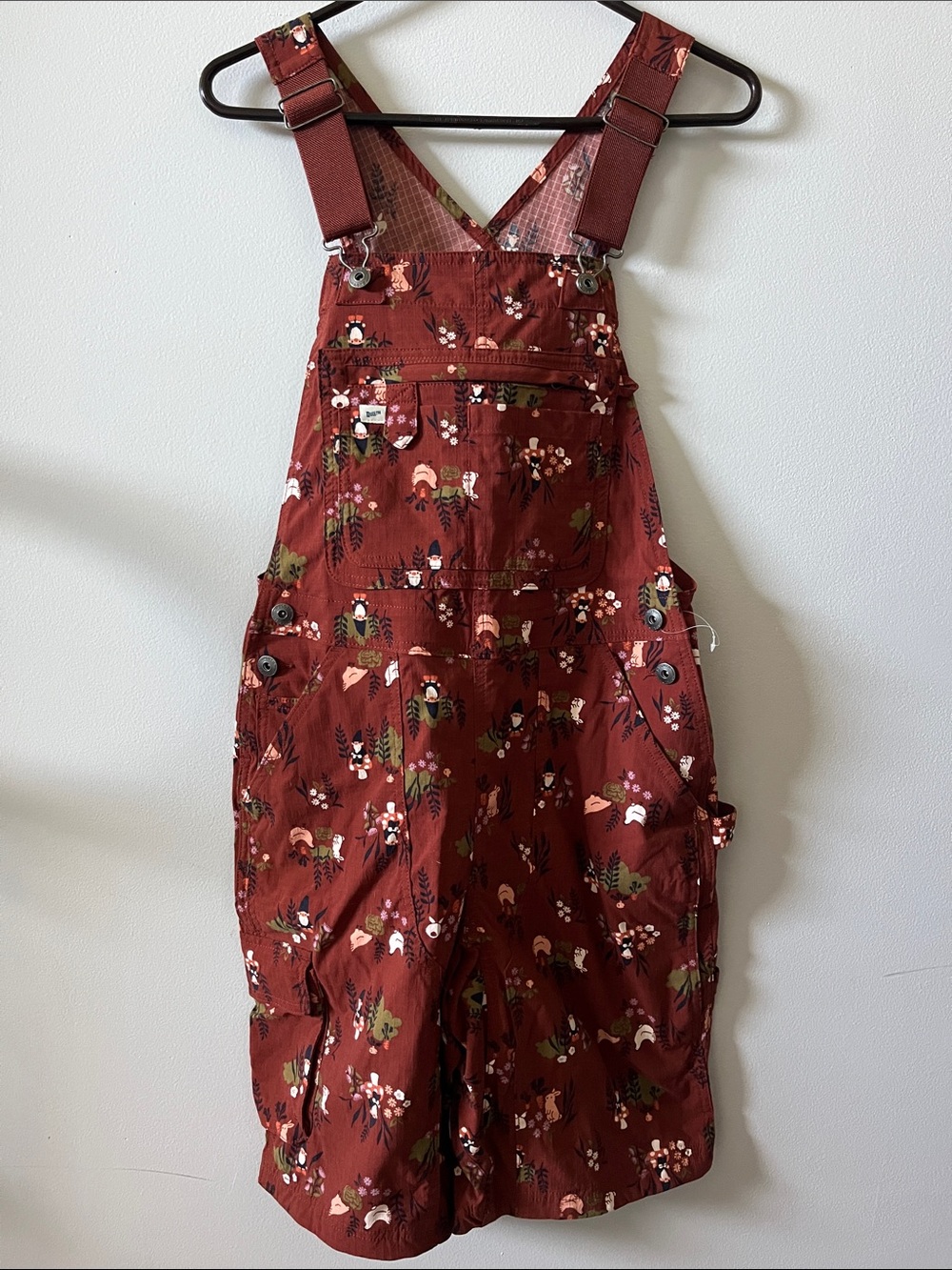 NWOT Duluth gnome chicken flower mushroom print overalls utility shorts